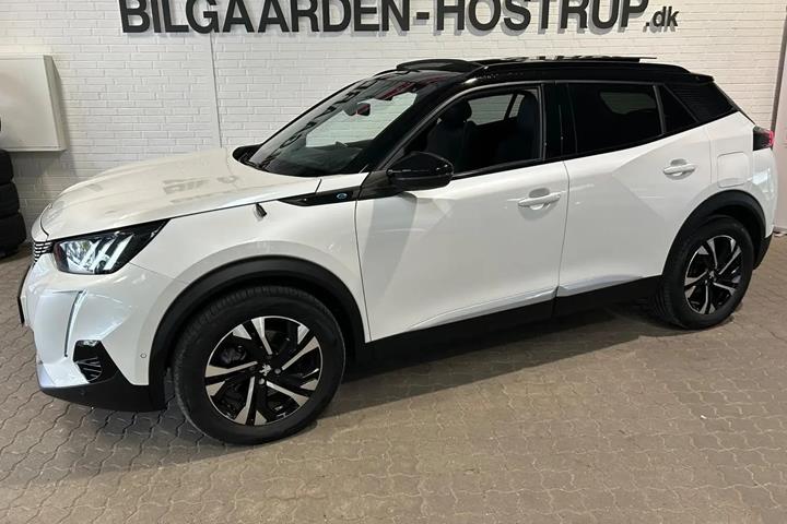 Hvid Peugeot e-2008 fra 2022