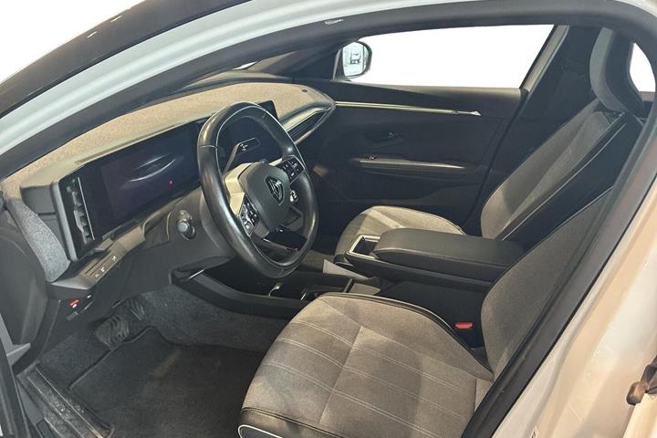 Hvid Renault Megane E-Tech fra 2023