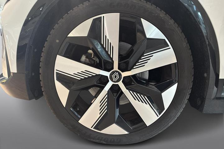 Hvid Renault Megane E-Tech fra 2023