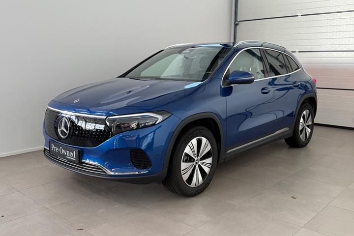 Blå Mercedes EQA250+ fra 2025