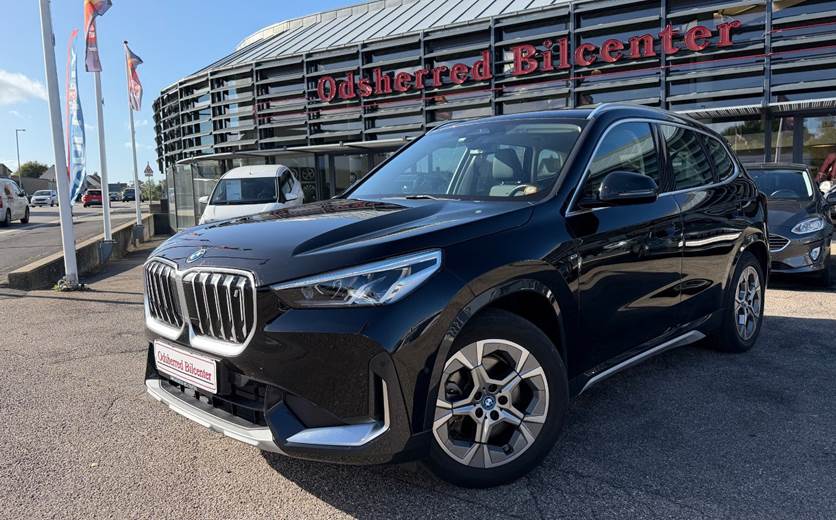 BMW iX1 xDrive30