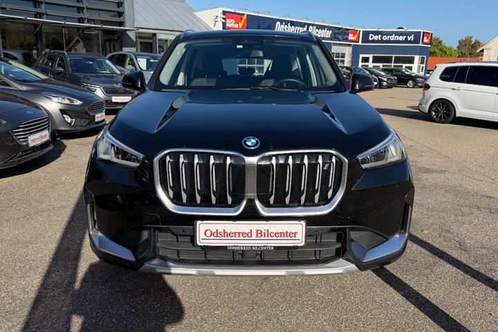 Sort BMW iX1 fra 2022