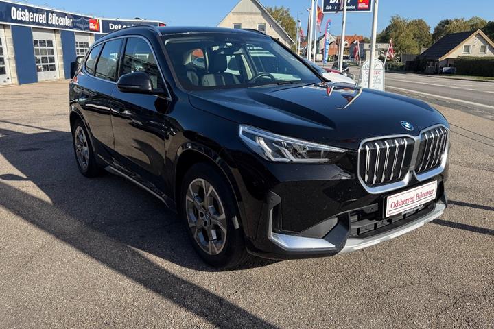 Sort BMW iX1 fra 2022