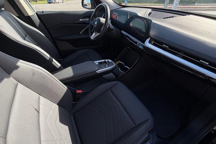 Sort BMW iX1 fra 2022