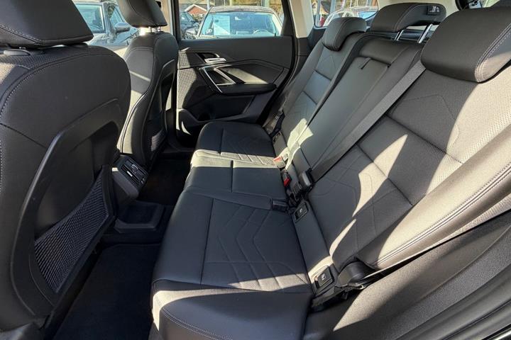Sort BMW iX1 fra 2022