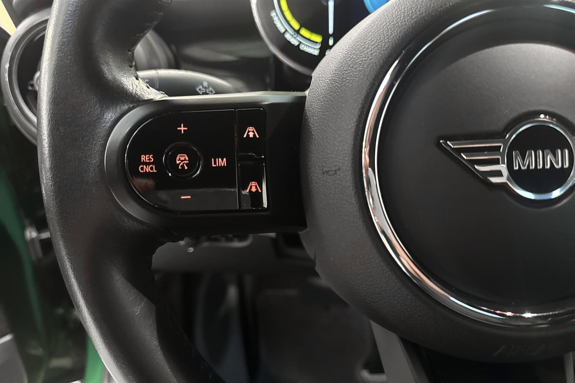 Grøn Mini Cooper fra 2022