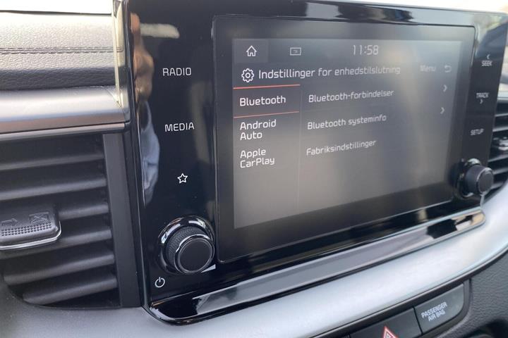 Blå Kia Ceed fra 2021
