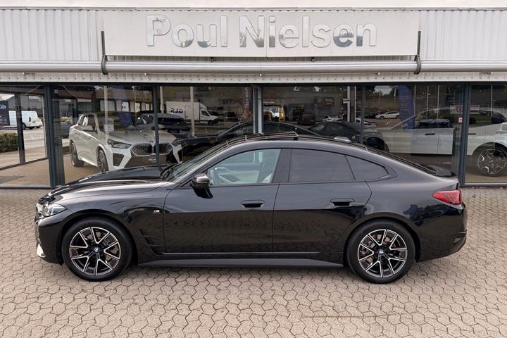 Sort BMW i4 fra 2025