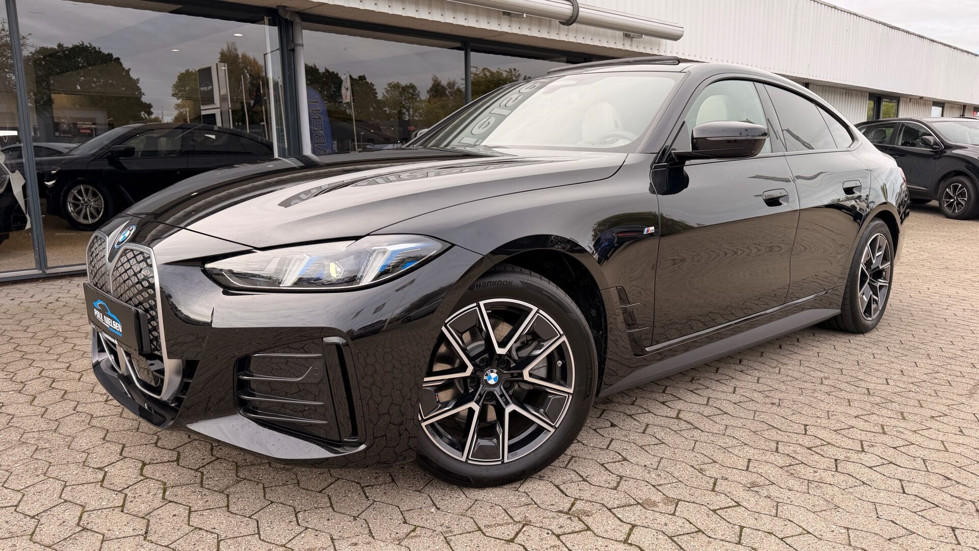 Sort BMW i4 fra 2025