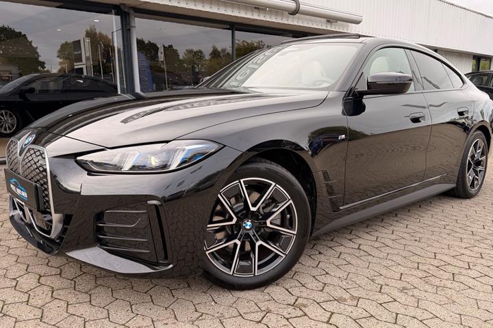 Sort BMW i4 fra 2025