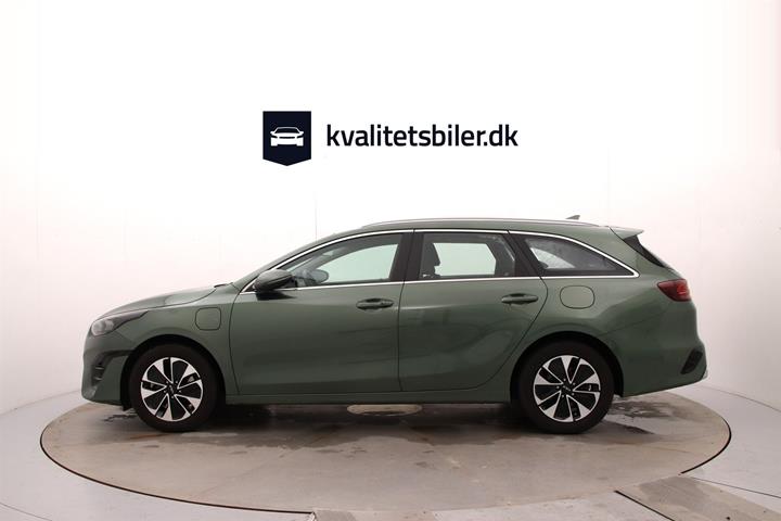 Grøn Kia Ceed fra 2023