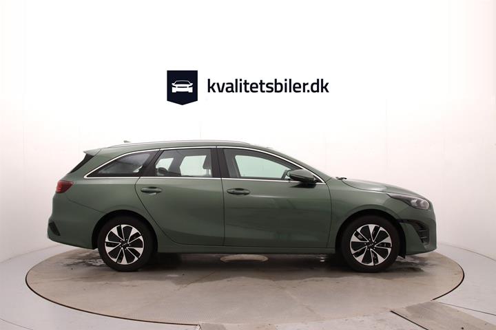 Grøn Kia Ceed fra 2023
