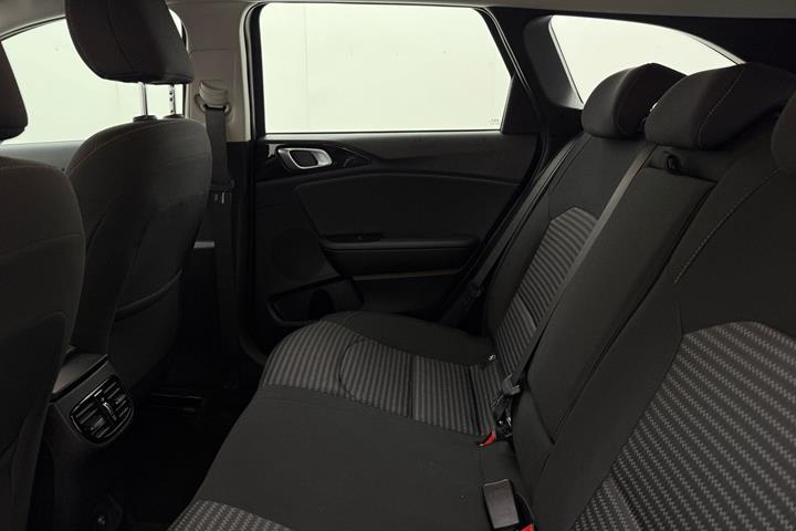 Grøn Kia Ceed fra 2023