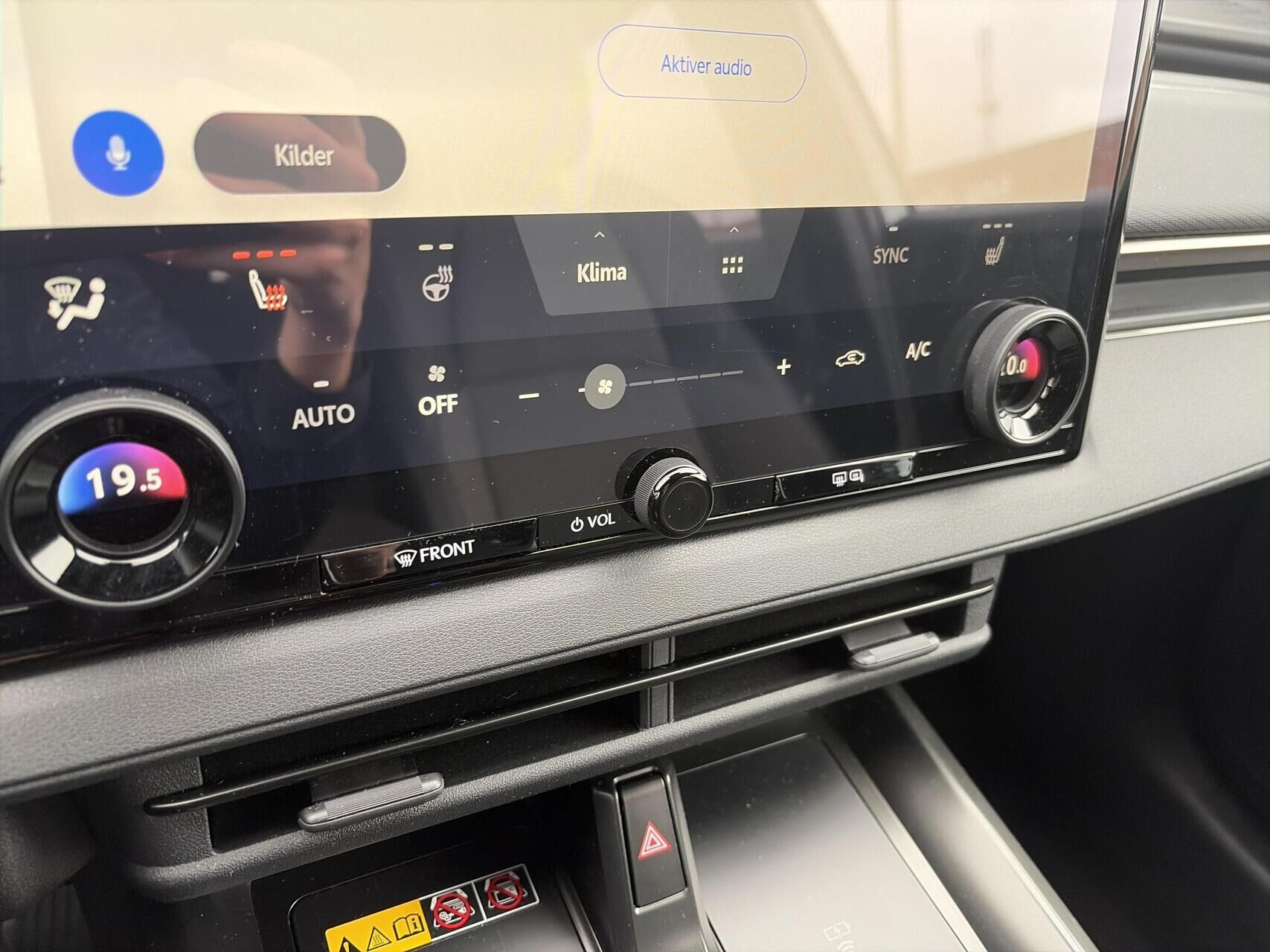 Hvid Toyota BZ4X fra 2026