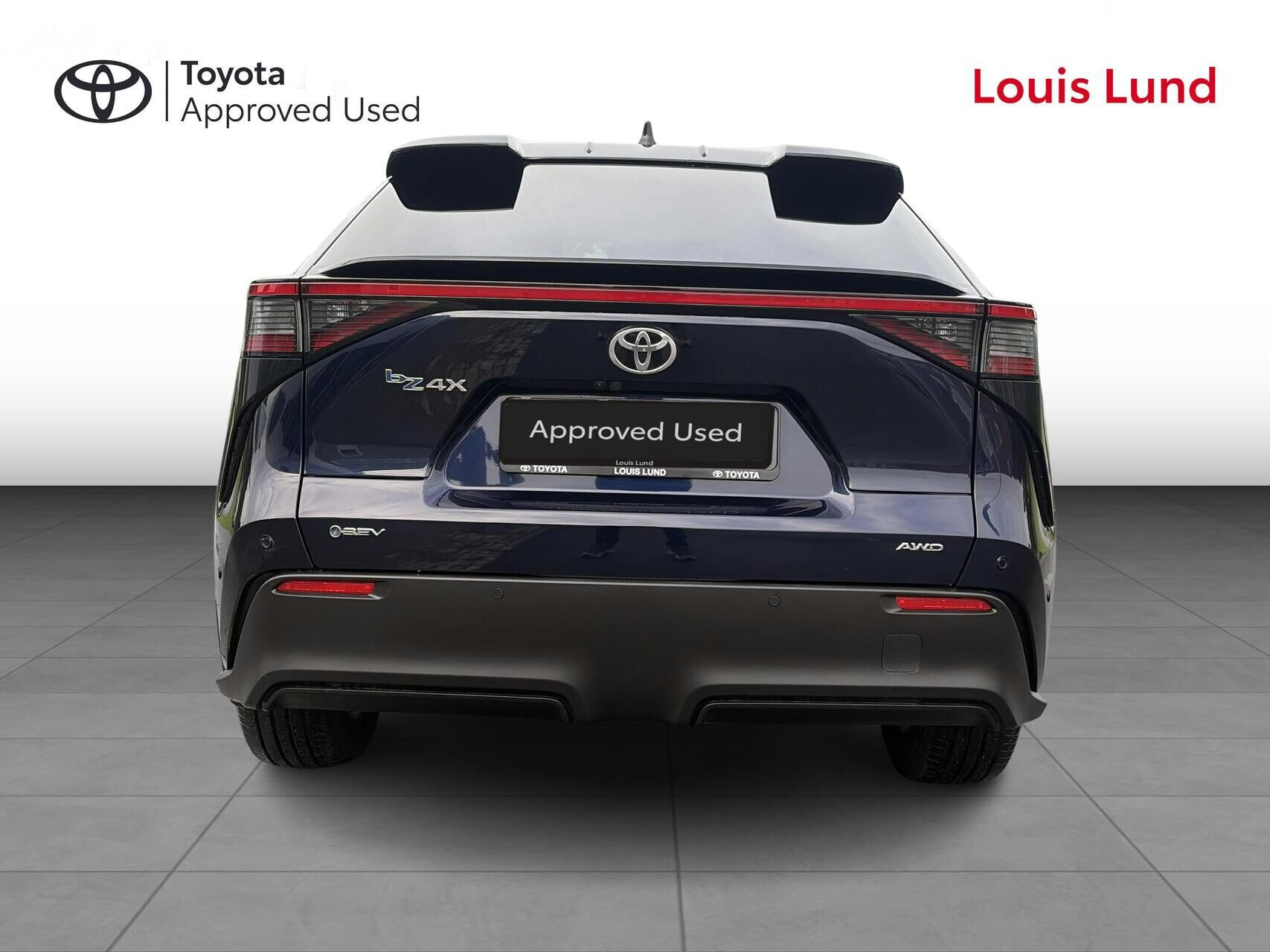 Blå Toyota BZ4X fra 2026