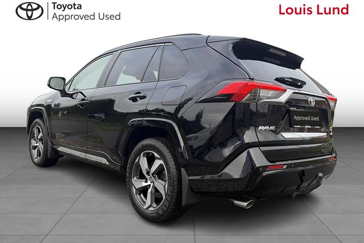 Sort Toyota RAV4 Plug-in fra 2021