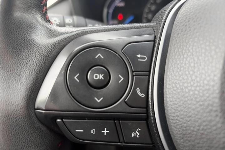 Sort Toyota RAV4 Plug-in fra 2021