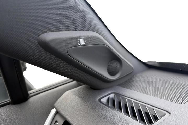 Sort Toyota RAV4 Plug-in fra 2021