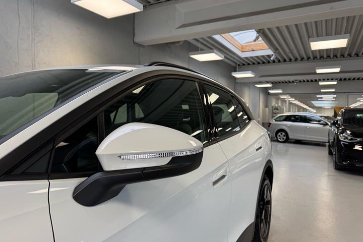 Hvid VW ID.4 fra 2021