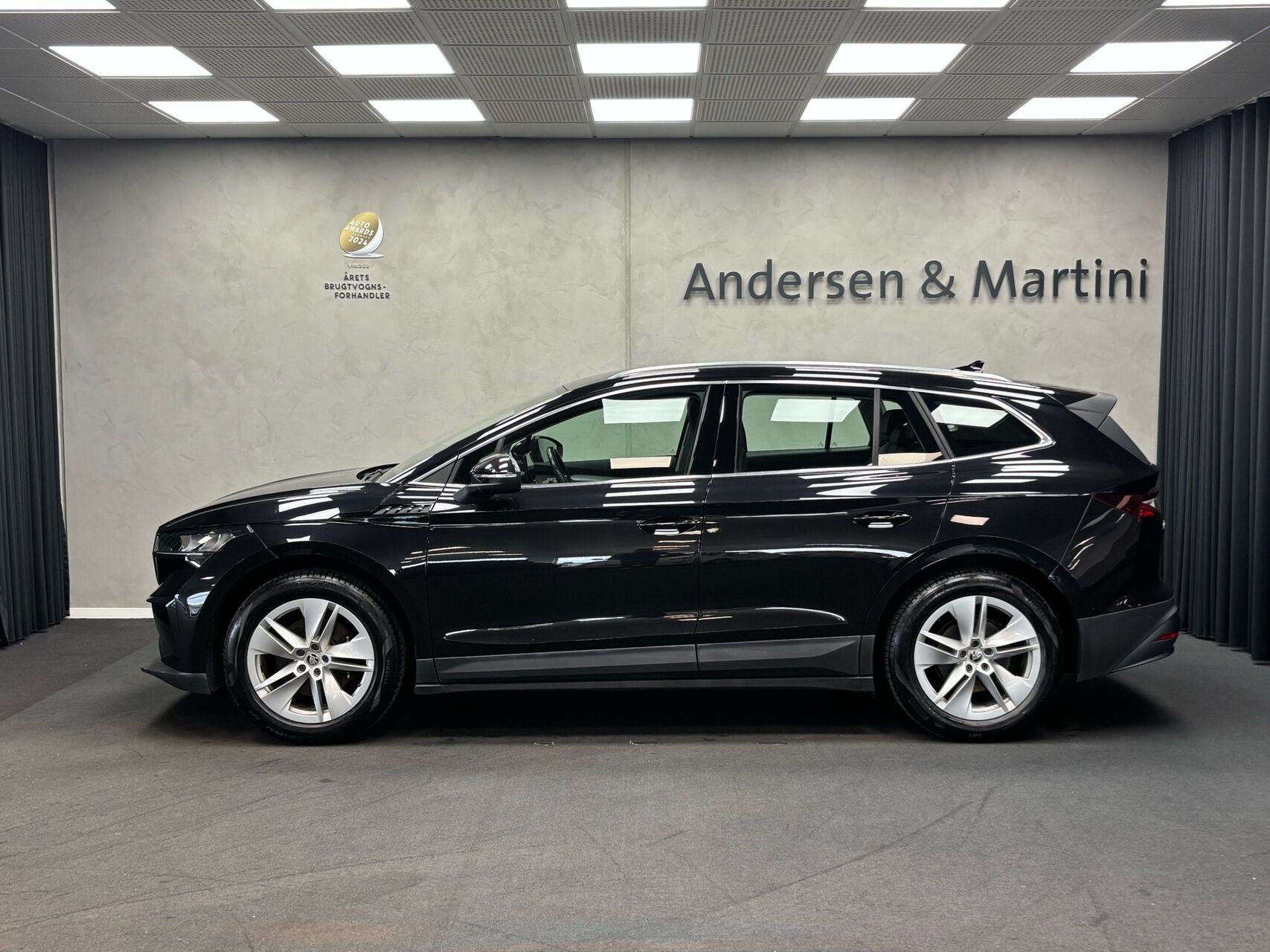 Sort Skoda Enyaq fra 2022