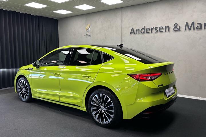 Grøn Skoda Enyaq fra 2023