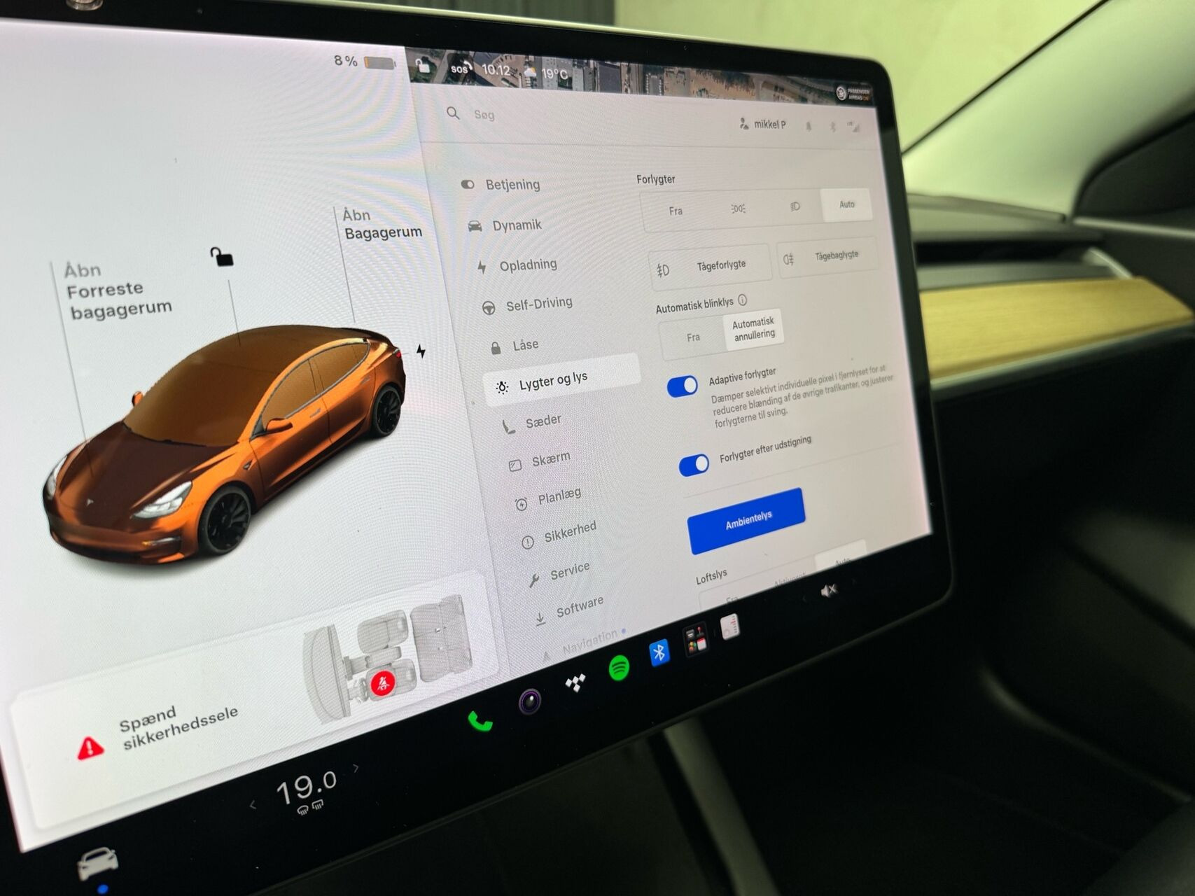 Sort Tesla Model 3 fra 2021