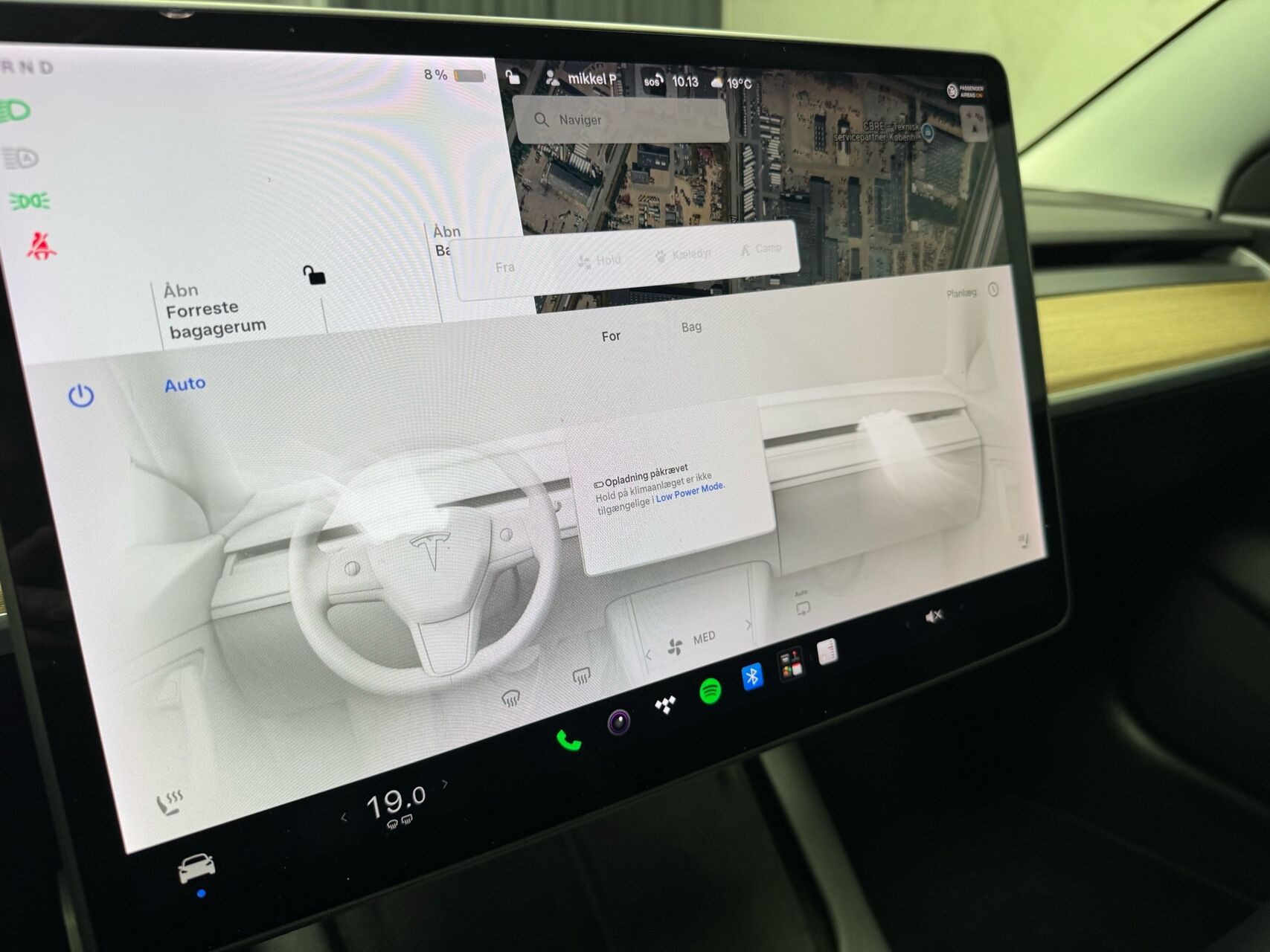 Sort Tesla Model 3 fra 2021