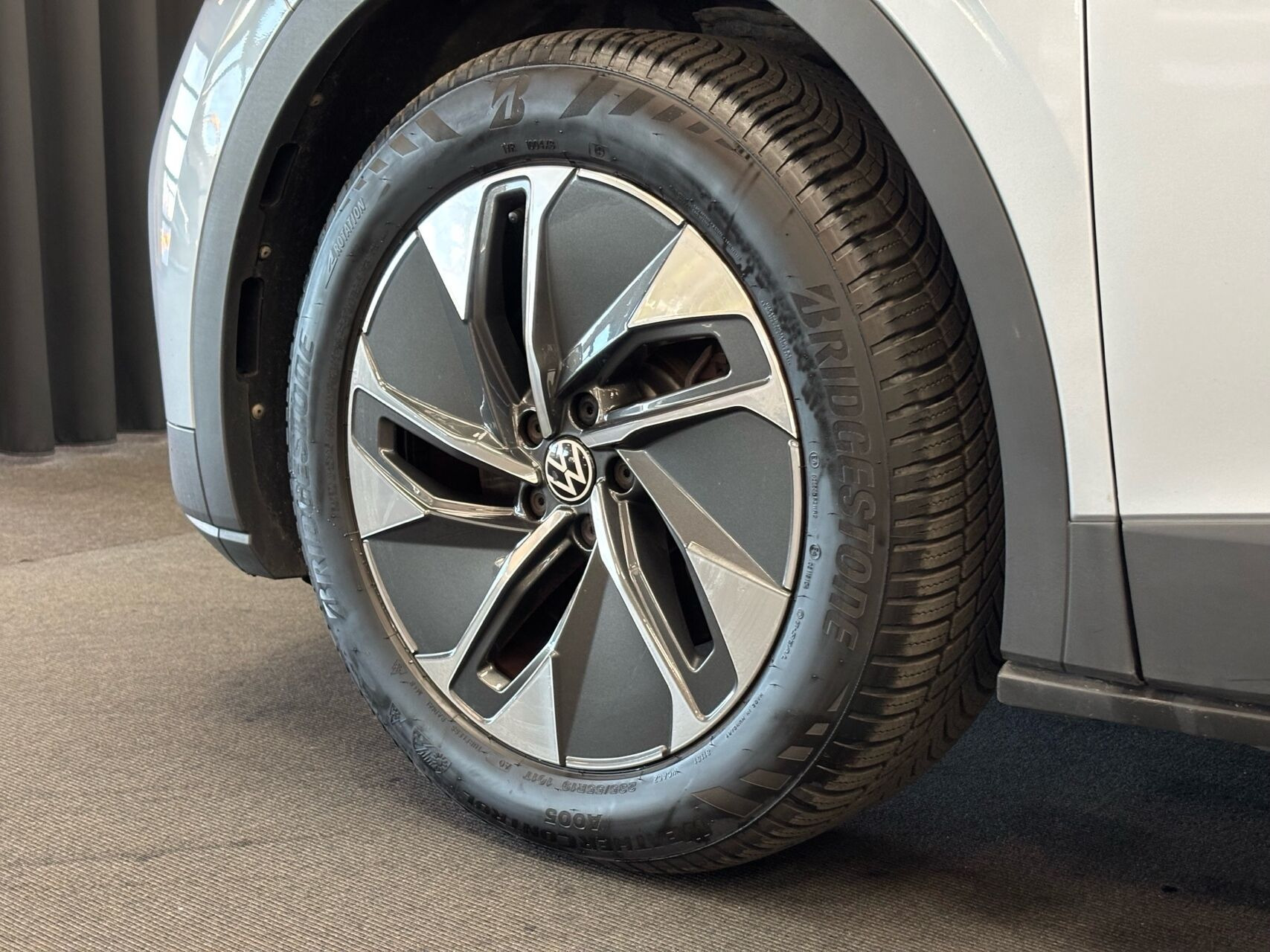 Sølv VW ID.4 fra 2022