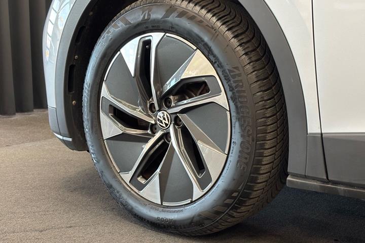 Sølv VW ID.4 fra 2022