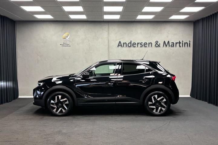 Sort Opel Mokka-e fra 2023
