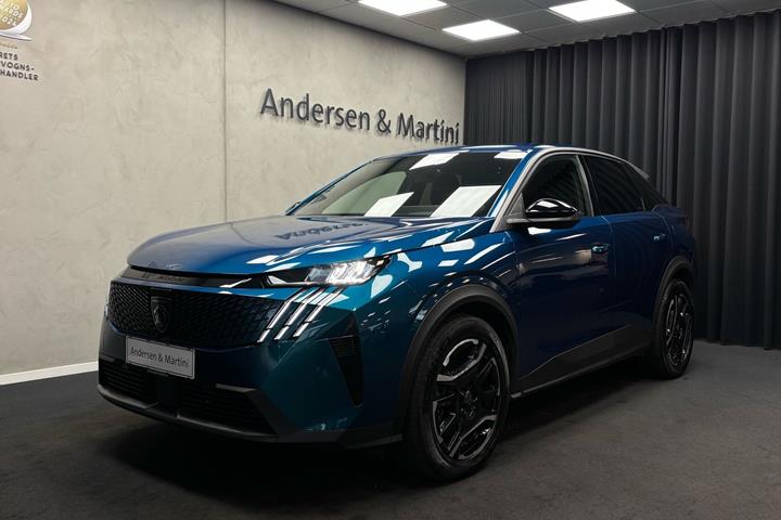 Blå Peugeot e-3008 fra 2025
