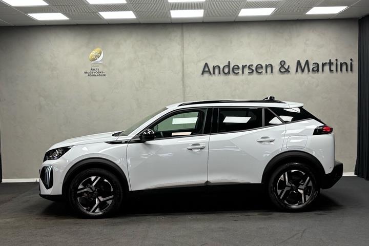 Hvid Peugeot e-2008 fra 2025