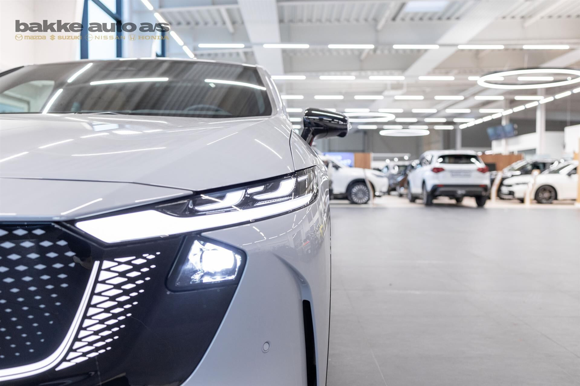 Grå Mazda 6e fra 2026