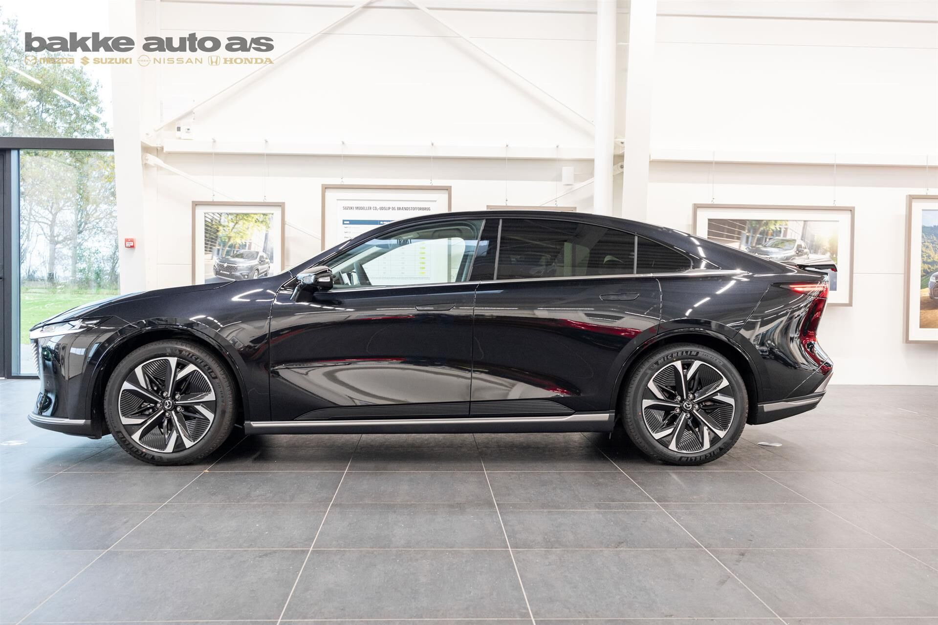 Sort Mazda 6e fra 2026