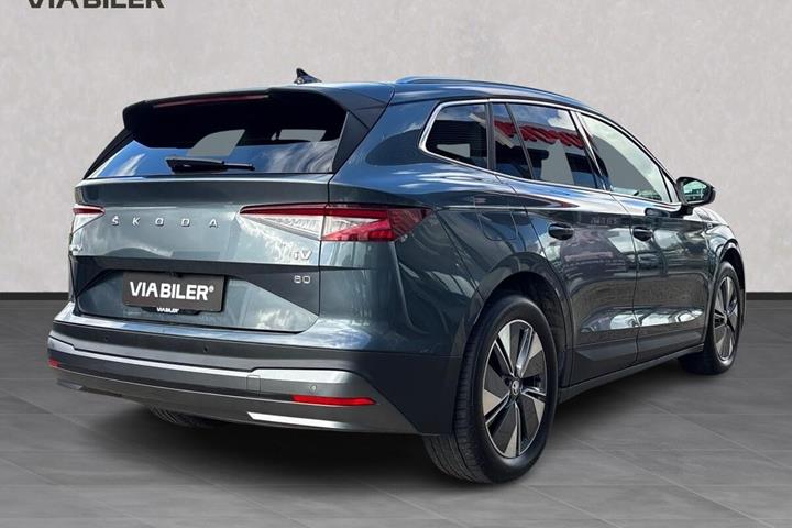 Grå Skoda Enyaq fra 2021