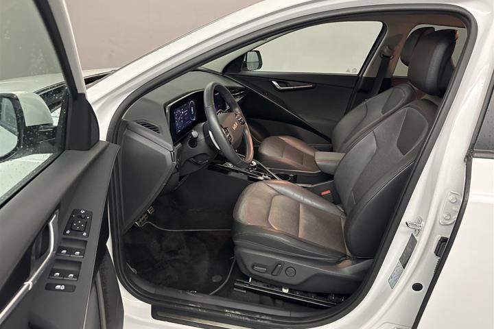 Hvid Kia Niro EV fra 2023