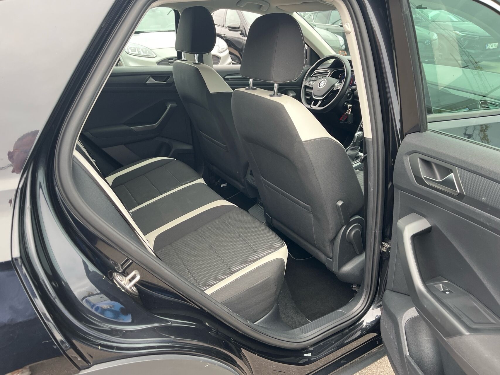 Sort VW T-Roc fra 2019