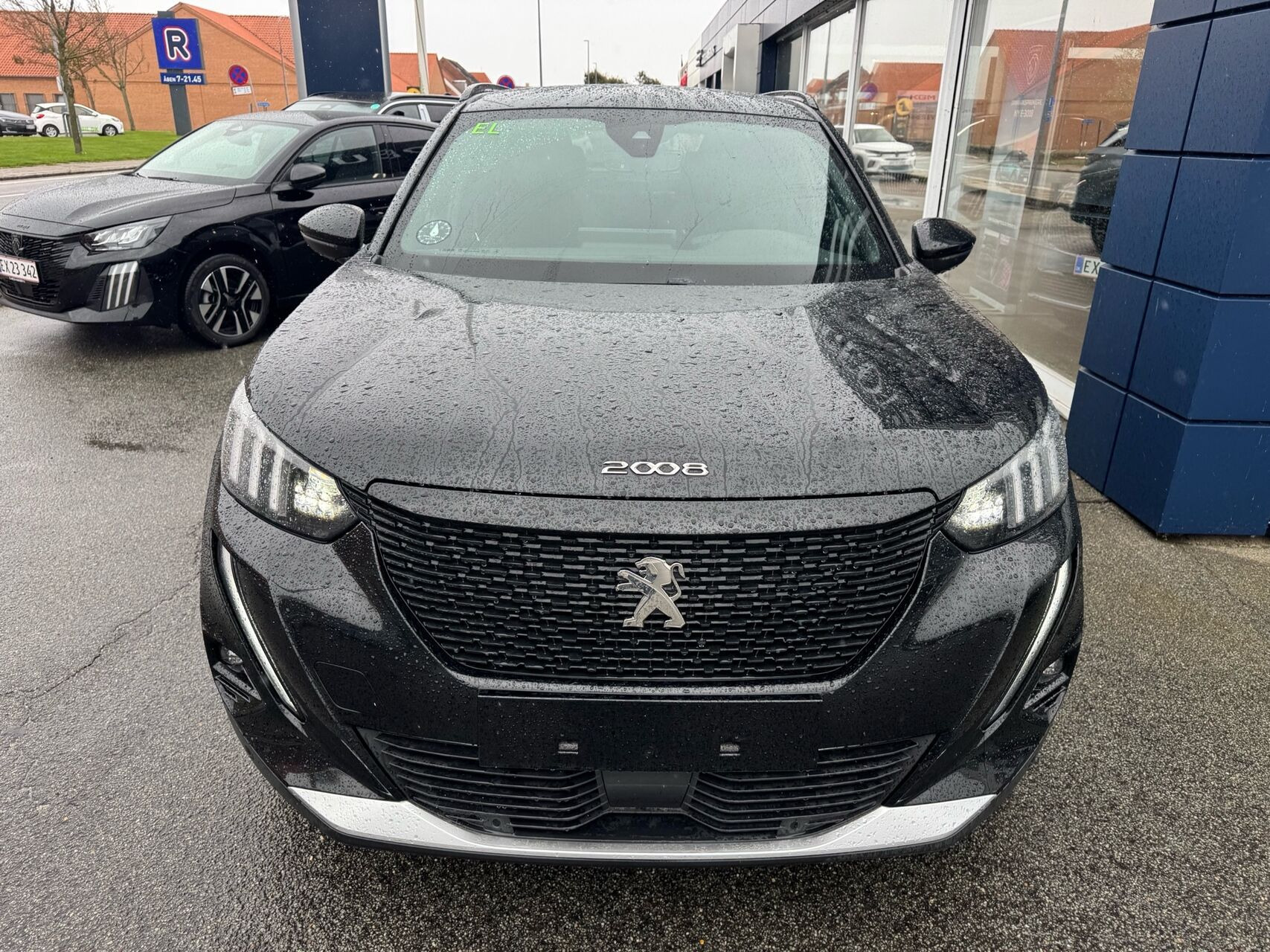 Sort Peugeot e-2008 fra 2022