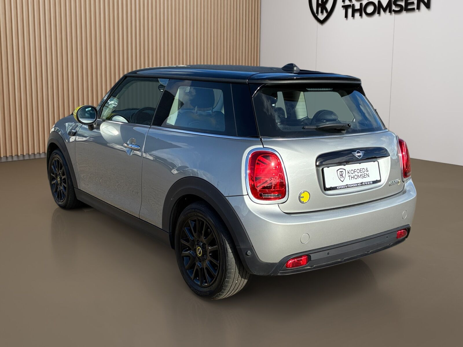 Grå Mini Cooper fra 2023