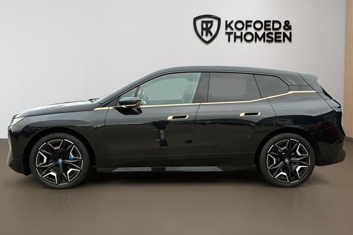 Sort BMW iX fra 2022