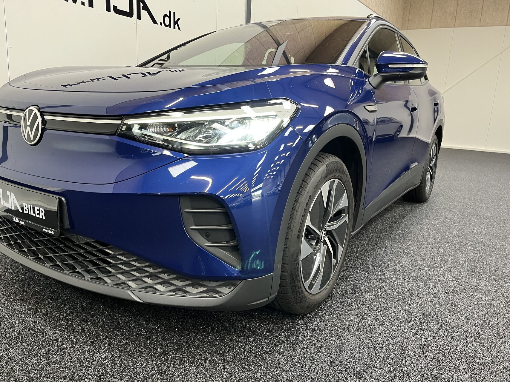 Blå VW ID.4 fra 2023