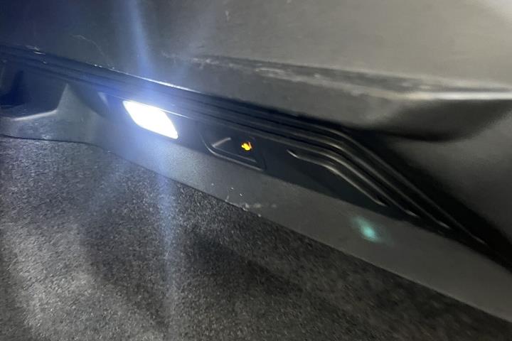 Blå VW ID.4 fra 2023