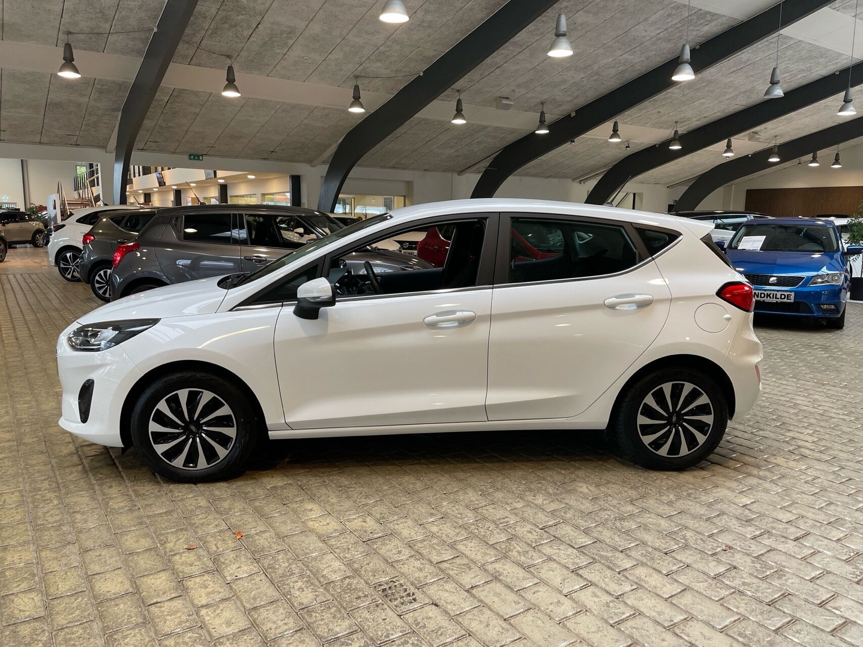 Hvid Ford Fiesta fra 2023
