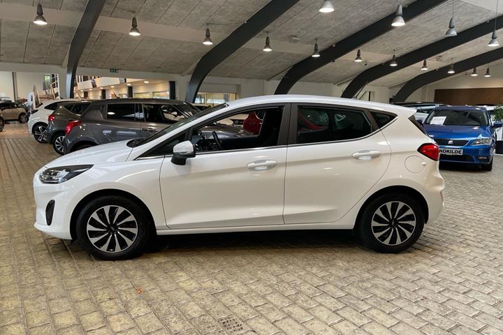 Hvid Ford Fiesta fra 2023