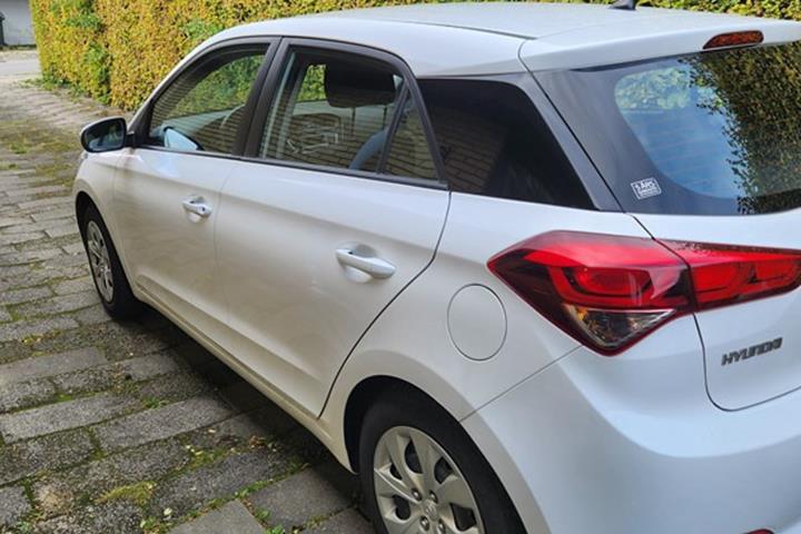 undefined Hyundai i20 fra 2016