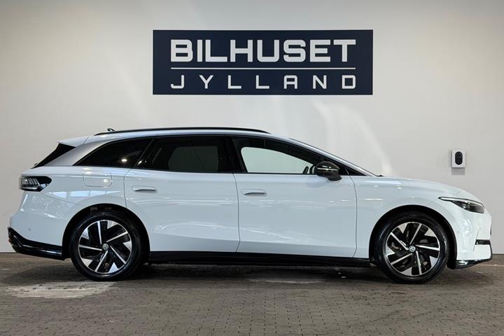 Hvid VW ID.7 fra 2026