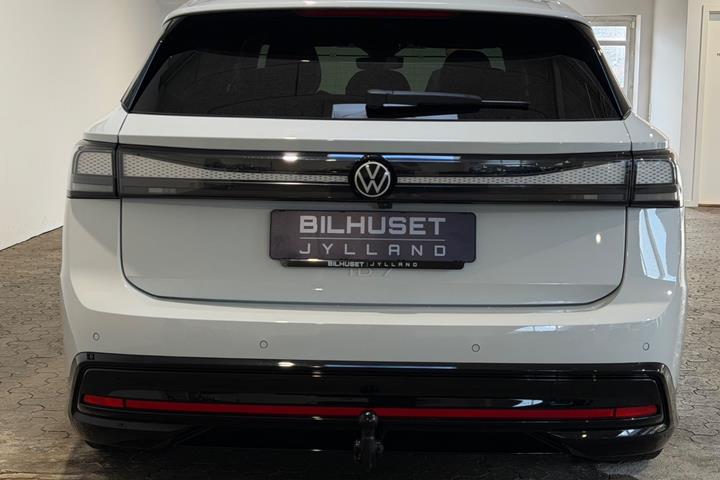 Hvid VW ID.7 fra 2026