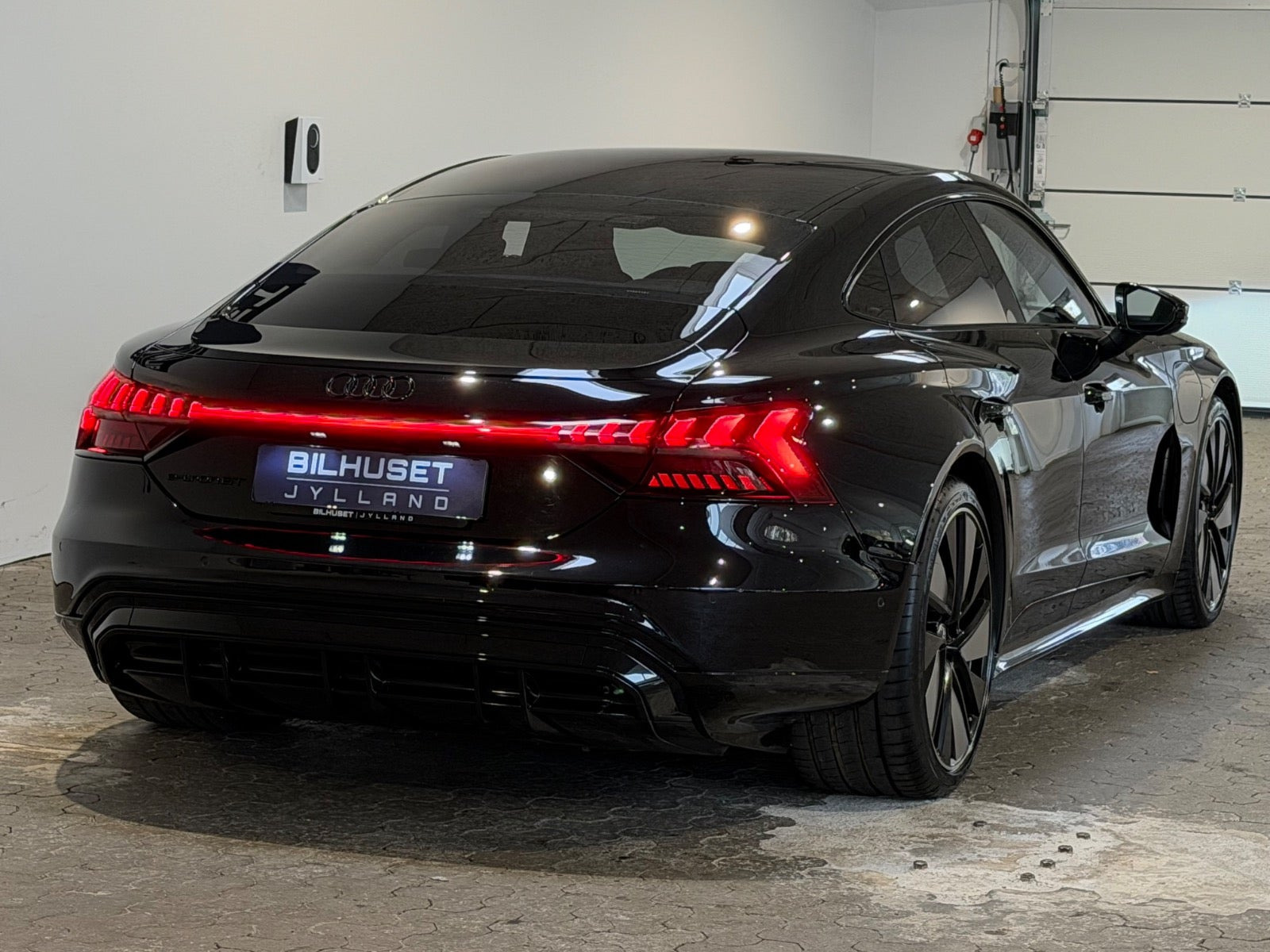 Sort Audi e-tron GT fra 2022
