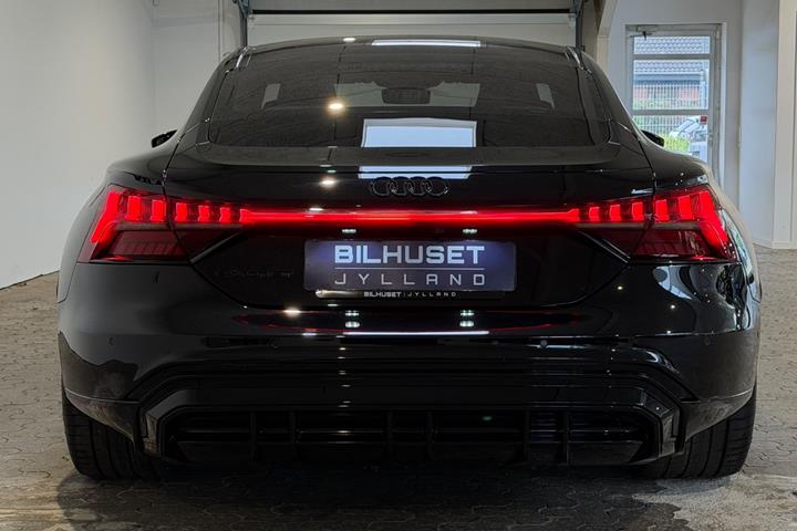 Sort Audi e-tron GT fra 2022