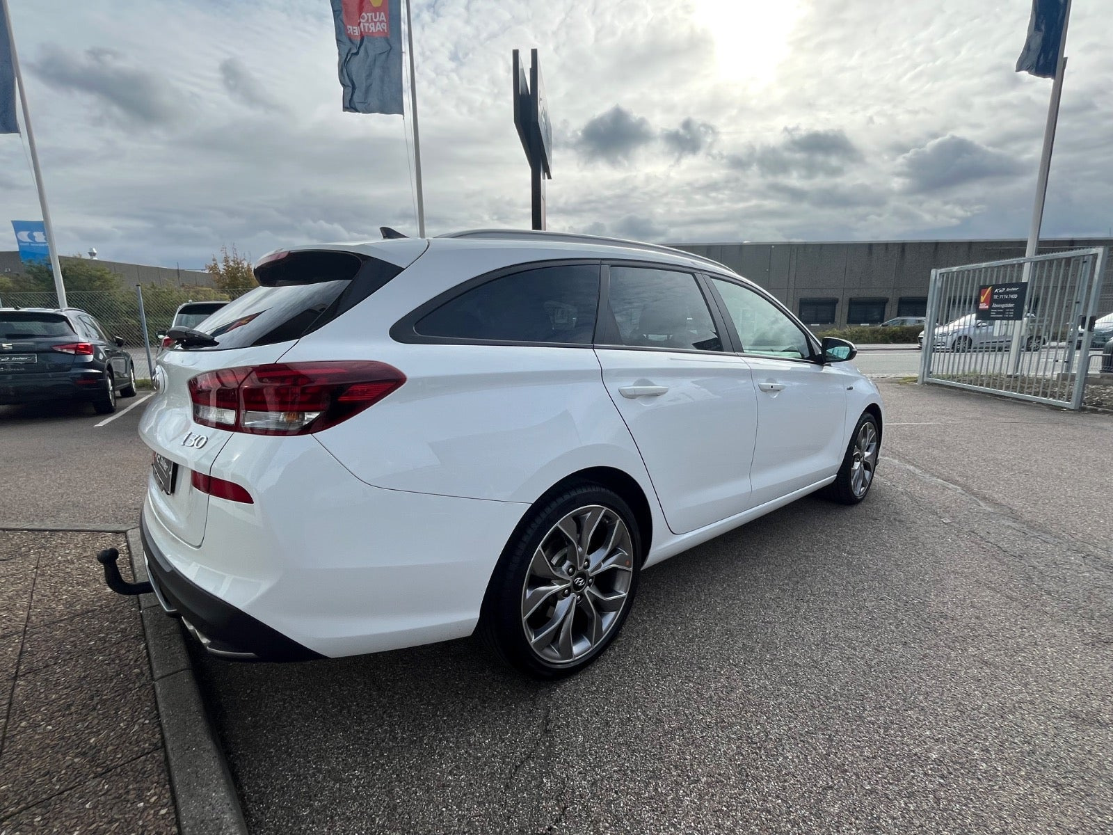 Hvid Hyundai i30 fra 2021